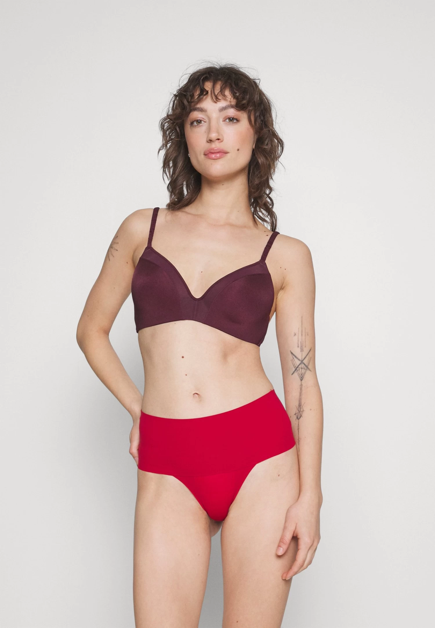ESPRIT Triangel Bh - Bordeaux Red - Image 2